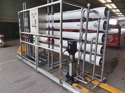 靜電(diàn)熔噴布超純水(shuǐ)處理(lǐ)設備